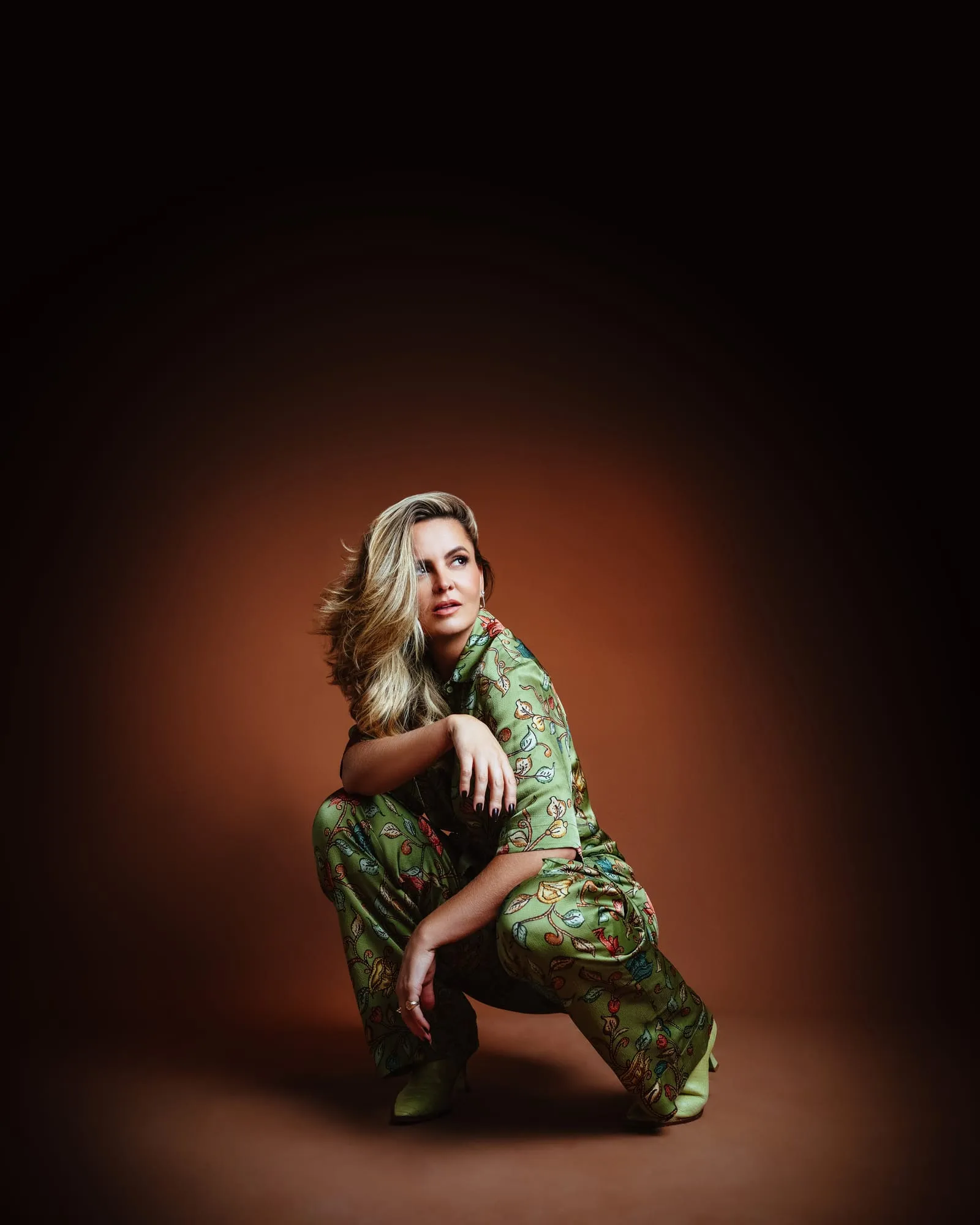 Retrato — Lorena Leão